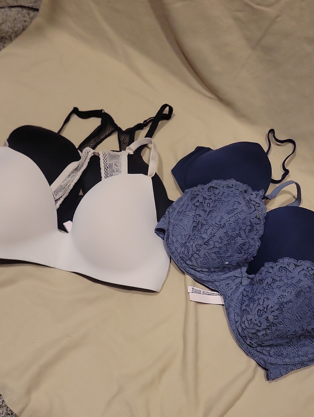 Bundle Of Victoria's Secret Bras 34DD